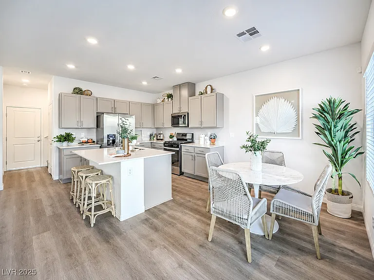 217 Mocha Coconut Ave — Photo 6