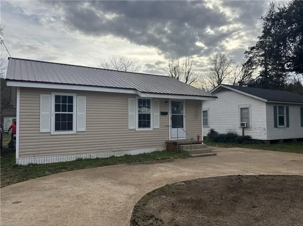 523 Saint Maurice Ln, Natchitoches, LA 71457