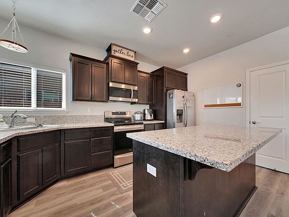 3rd image of 1513 Stonebridge Ct