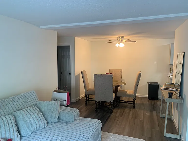 6 Village Rock Ln #13 — Photo 2