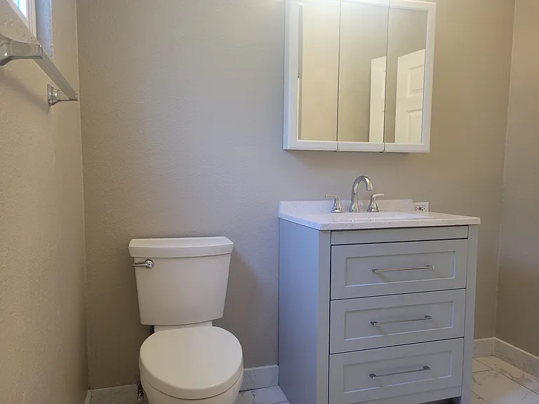 Carmichael Cove — Photo 14