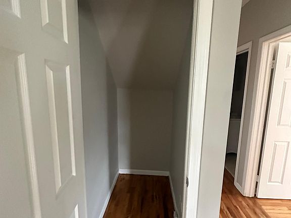 5th image of 210 Rosette St #A