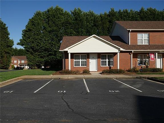 2nd image of 102 Brandywine Dr NE APT Q1