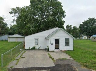 3137 E Harrison Ave, Decatur, IL 62526