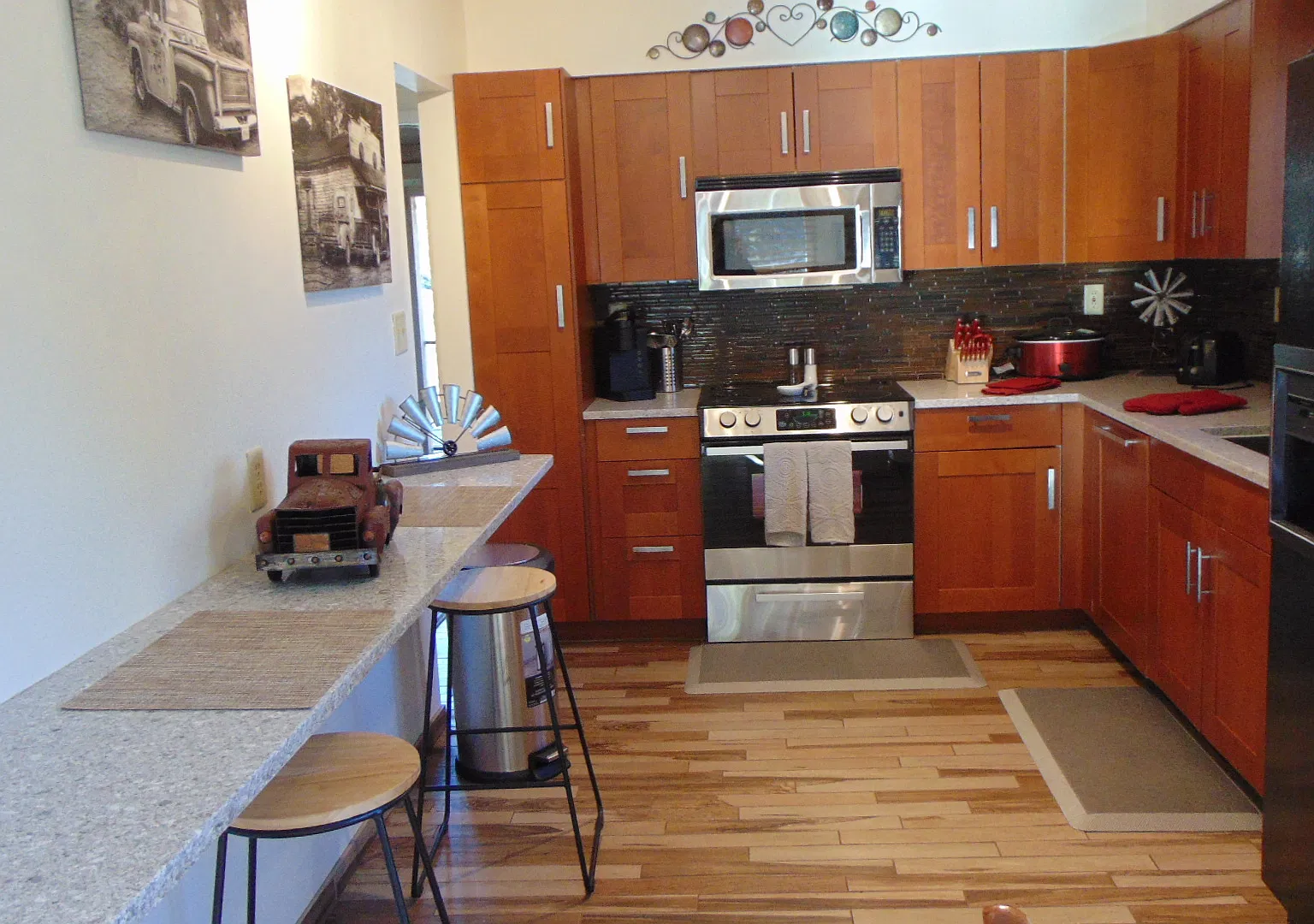 BC1341-497 Robinson Dr - 1 — Photo 4