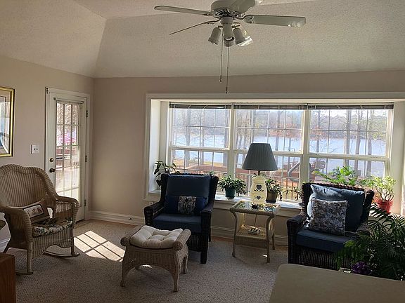 3rd image of 605 Harbour Shores Dr