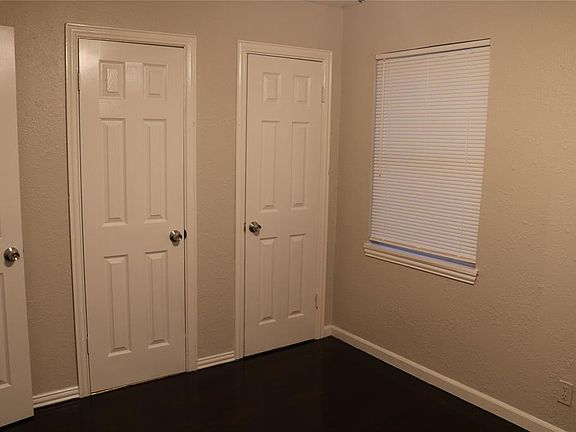3rd image of 117 Glenmore St