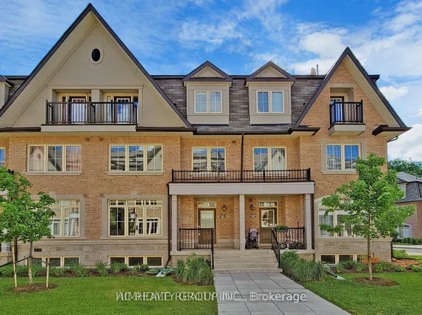 4 Eaton Park Ln #2, Toronto, ON M1W 0A5