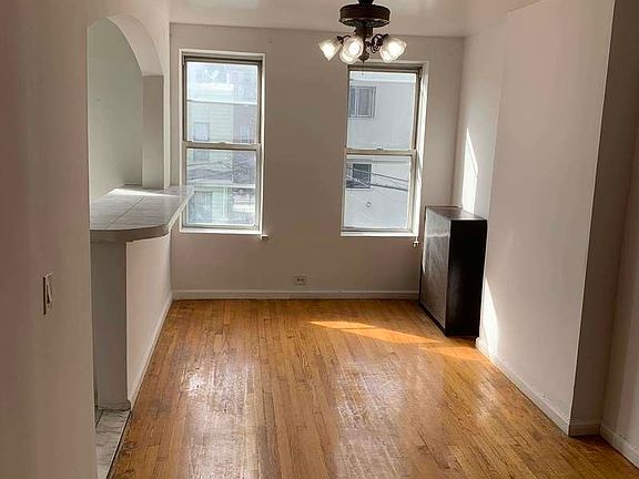 5th image of 32-28 36th St #2