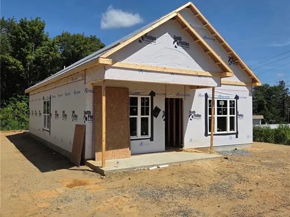 1396 Piedmont Dr, Lexington, NC 27295