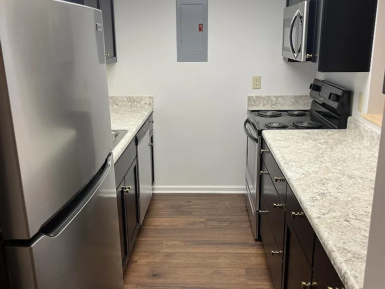 6530 Laguna Point — Photo 3