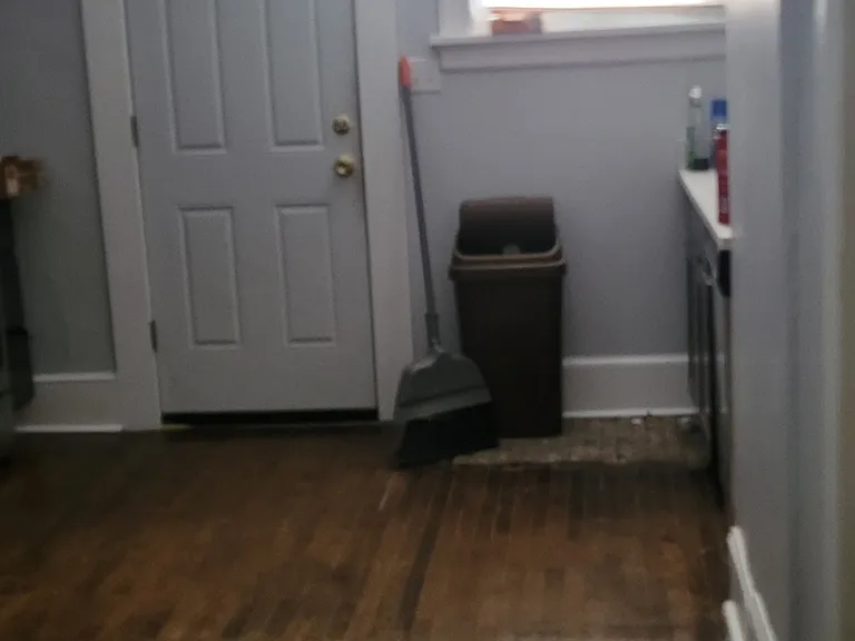 1506 E Kane Pl — Photo 3