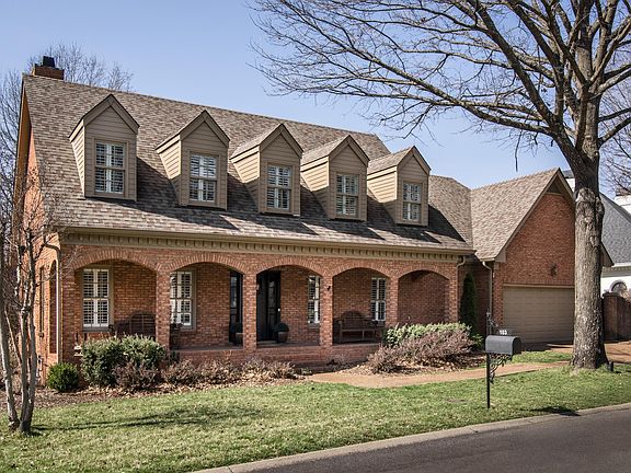 2nd image of 103 Wellington Park Ct