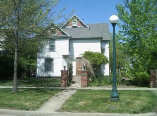 404 W Washington St APT A, Champaign, IL 61820