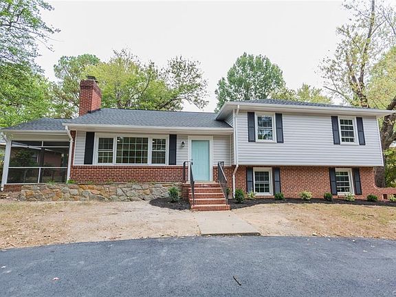 2nd image of 2610 Wyndham Dr