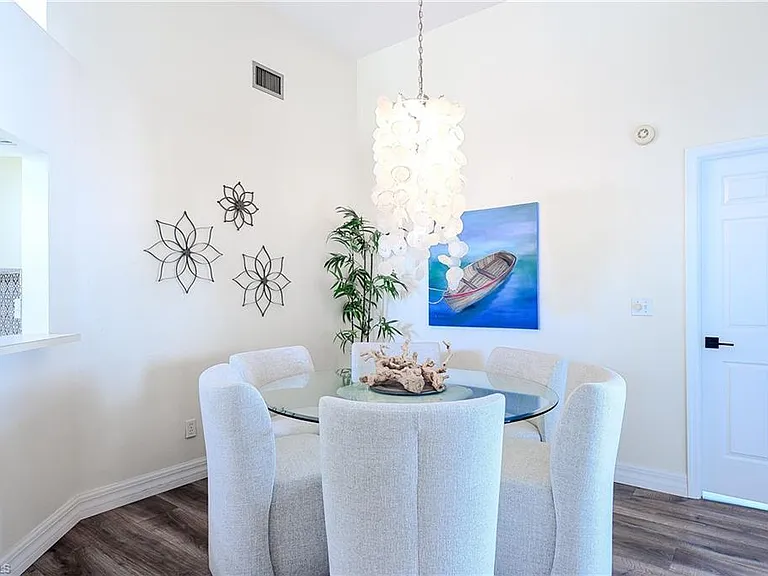 586 Beachwalk Cir #O-305 — Photo 11
