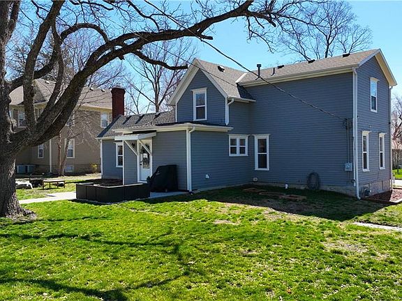 4th image of 702 E Peoria St