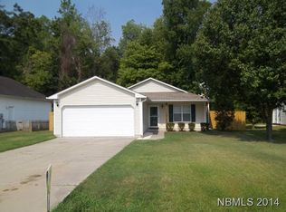 121 Luke Ct, New Bern, NC 28560