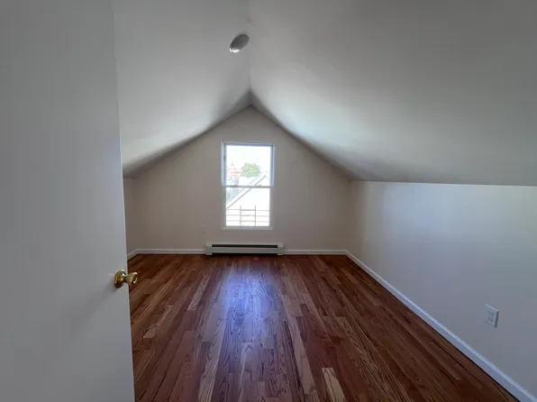 409 41st Street image 8 of 16