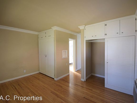 3rd image of 605 N Hollywood Way #A