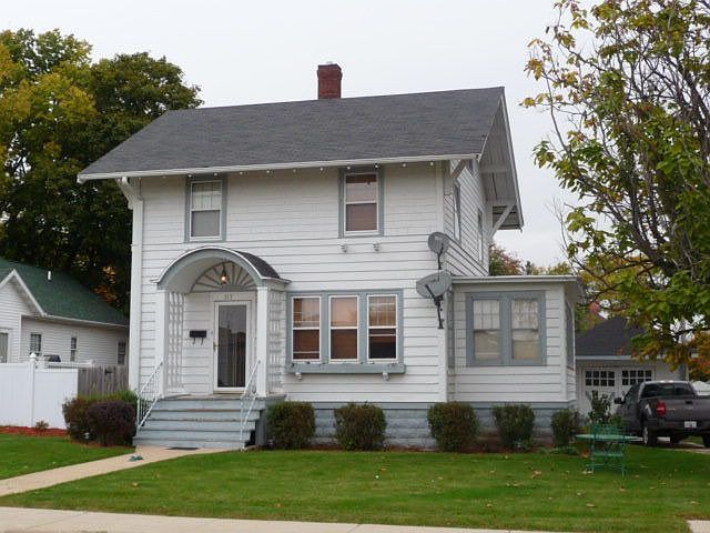 515 6th Ave Rochelle IL 61068 Zillow