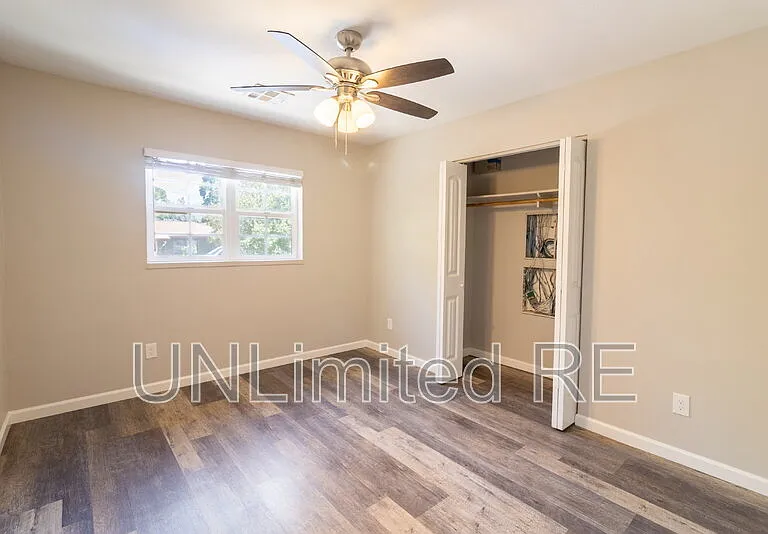 216 E Zuni Dr — Photo 11