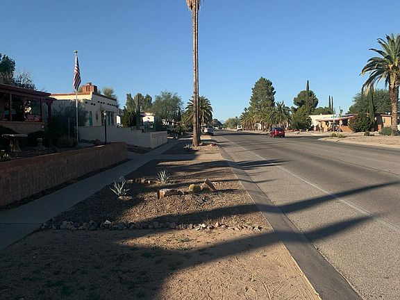 5th image of 624 S Abrego Dr
