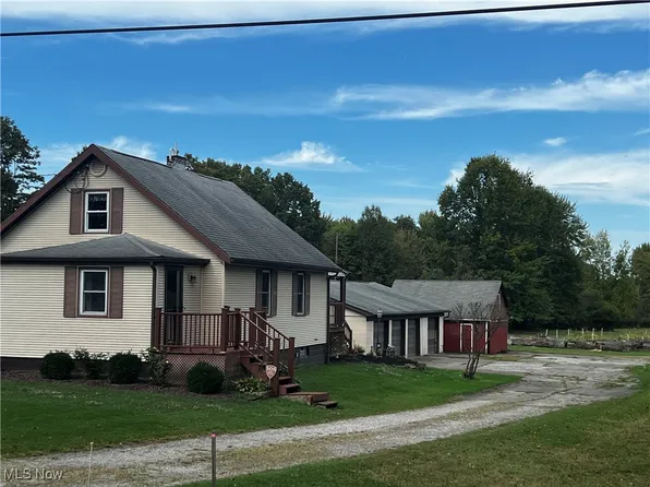 4028 Lanterman Rd, Youngstown, OH 44515