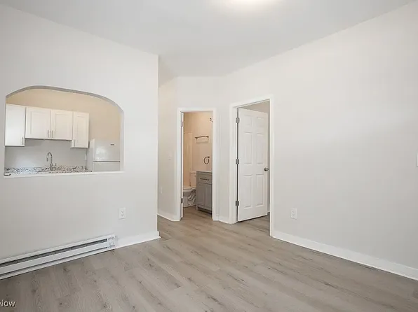 4915 Tillman Ave APT 4, Cleveland, OH 44102