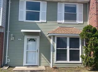 553 Chancery Ln, Virginia Beach, VA 23452