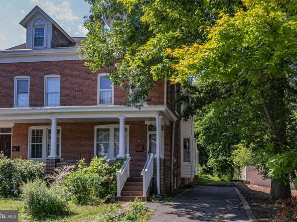 33 Brearley Ave, Lawrence Township, NJ 08648