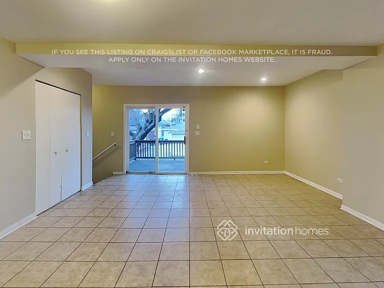 2728 Wesley Ave — Photo 8