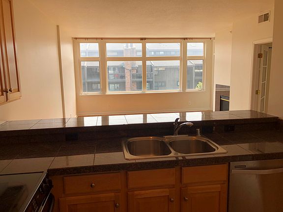2nd image of 335 N Detroit St Unit 406