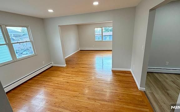 5th image of 716 Jefferson Ave #2