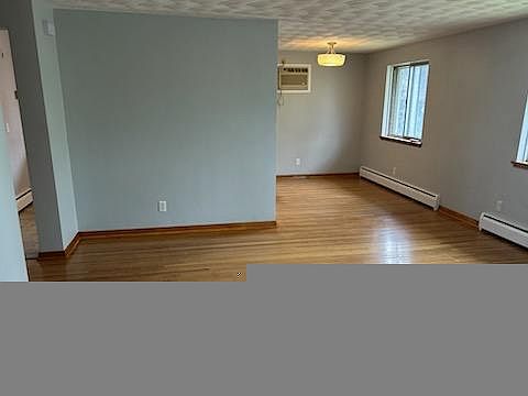 5th image of 36 Dreyer Ave APT 3