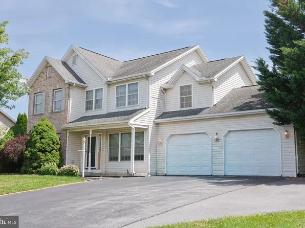 534 Carma Dr, Shippensburg, PA 17257