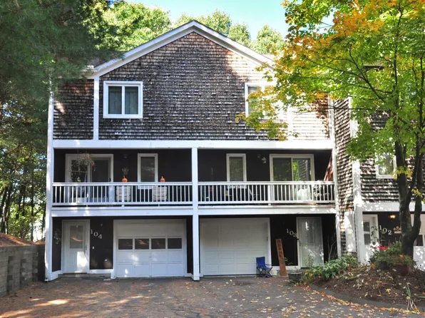 104 Songbird Lane #104, Farmington, CT 06032