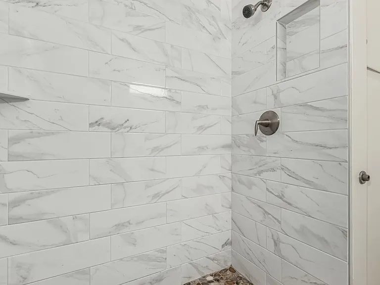 3540 E Montecito Ave — Photo 24
