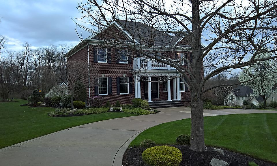 1st image of 3000 Grandview Farms Pl