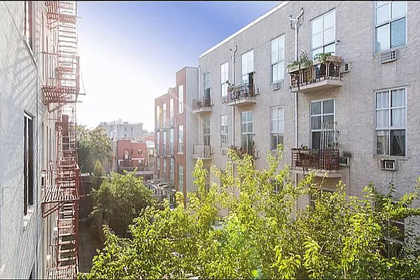 1st image of 165 Meserole St APT 28