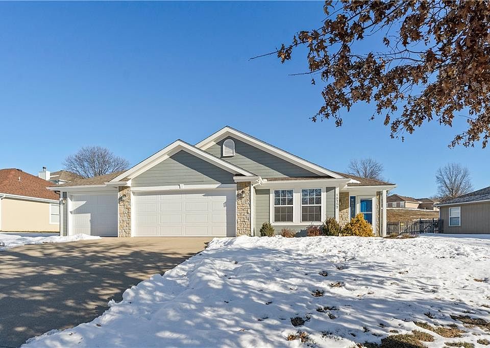 1st image of 15752 Meadow Ct