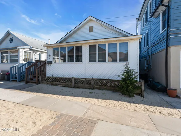 4 Brunswick Place, Point Pleasant Beach, NJ 08742