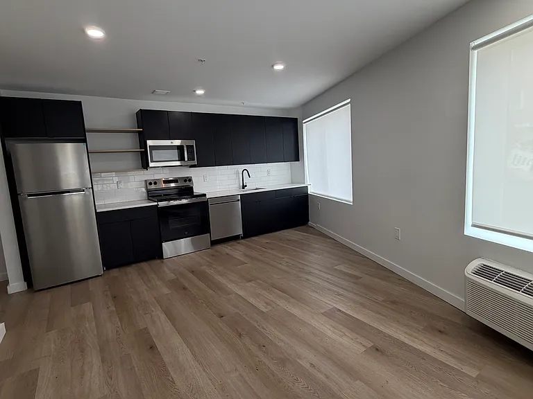 492 Market St #103 — Photo 1