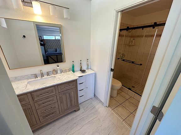 3rd image of 42 Waikalani Pl #1