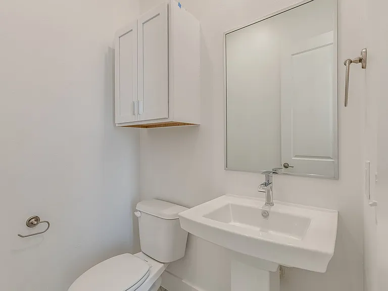 2540 NW 132nd Pl — Photo 17