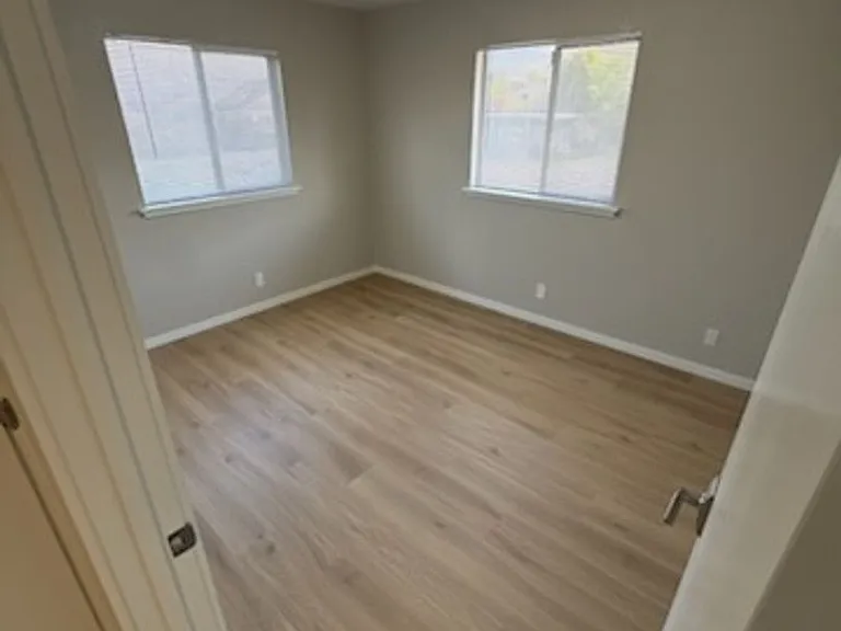 1440 Myrtle Ave — Photo 8