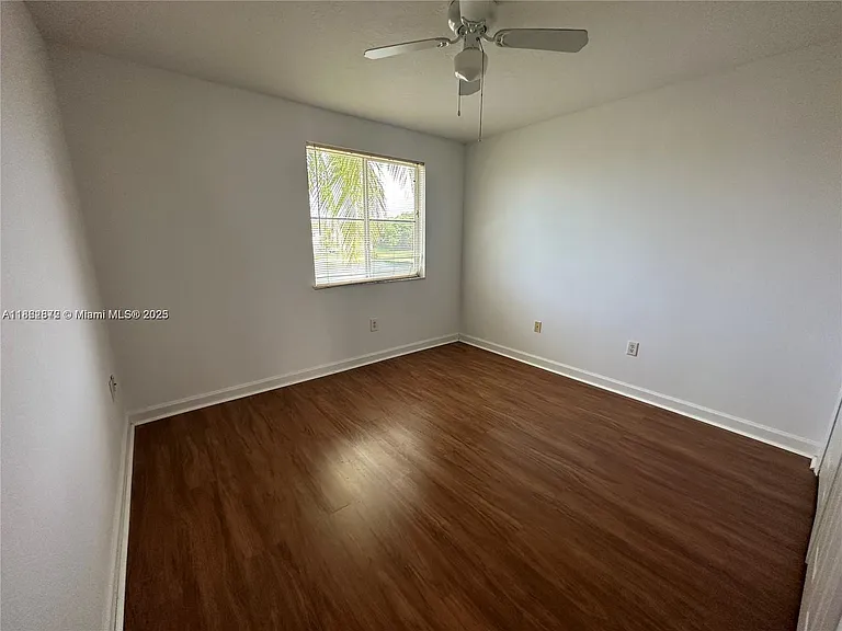 3529 SW 169th Ter — Photo 18
