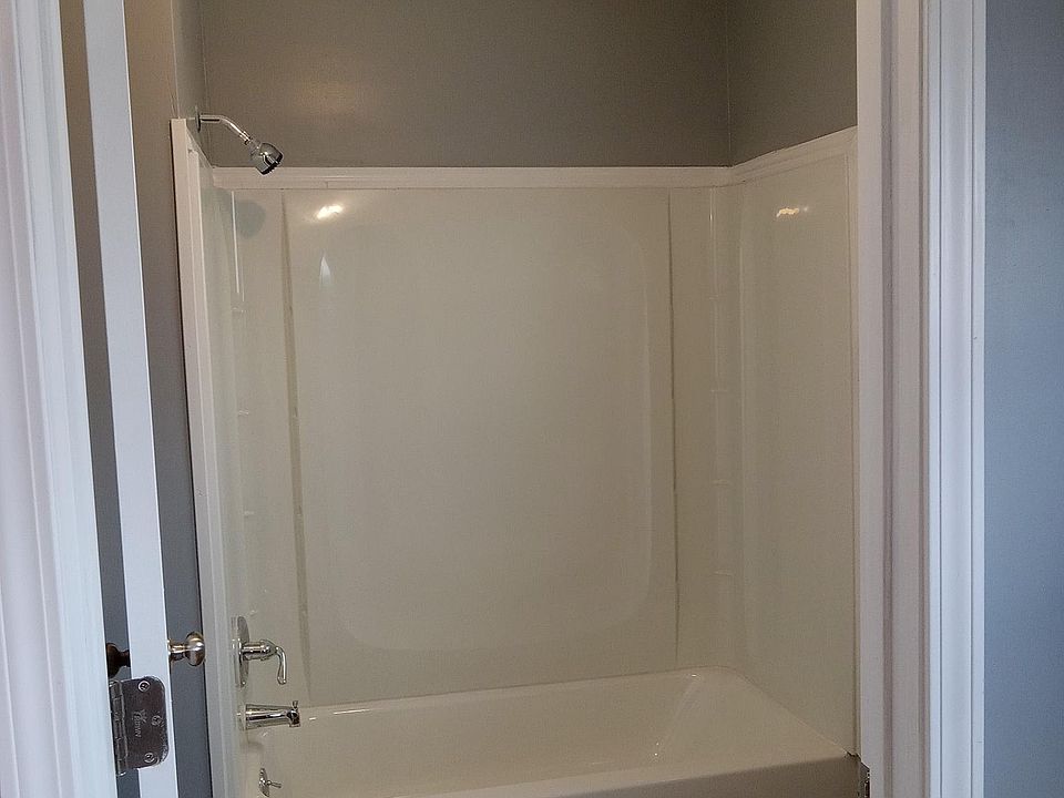 2nd image of 1 Lockhart Ln #2-B