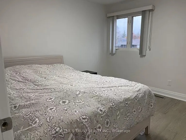59 Marblemount Cres — Photo 10