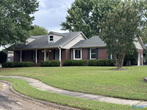103 La Rue St, Huntsville, AL 35811
